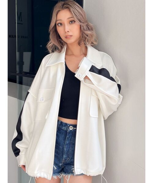 GYDA（ジェイダ）の「SymmetryGYDA ラインデザインジャケット（ブルゾン・レディース・オフホワイト/ブラック・FREE）」の16枚目の写真