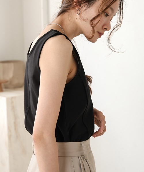 Bab（バブ）の「【S・M 展開】スクエアネックタックデザインタンクトップ（タンクトップ・レディース・ベージュ/アイボリー/ブラック・S/M）」の15枚目の写真