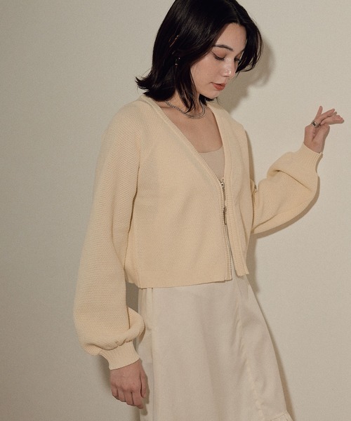 ECRIRE（エクリール）の「フロントＷジップショートカーディガン（ニット/セーター・レディース・グリーン/ブラック/オフホワイト・M）」の5枚目の写真