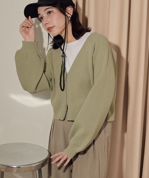 ECRIRE（エクリール）の「フロントＷジップショートカーディガン（ニット/セーター・レディース・グリーン/ブラック/オフホワイト・M）」の20枚目の写真