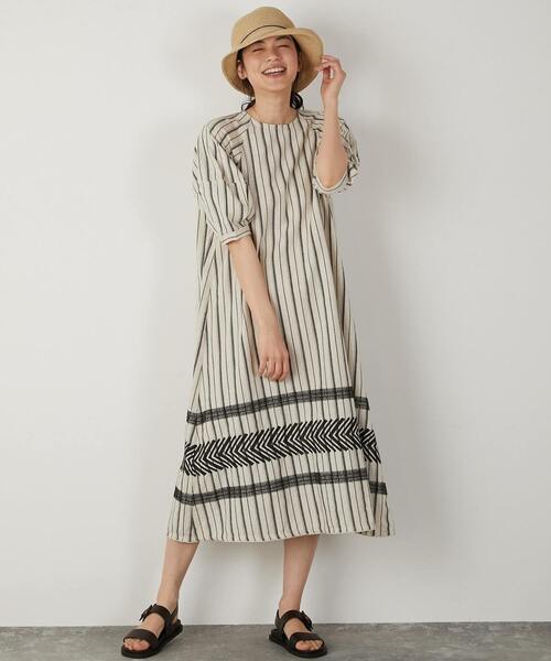 MELROSE claire（メルローズ クレール）の「【大人のフラットサンダル】（サンダル・レディース・シルバー/ブラック/ダークブラウン・1/3/2/4）」の19枚目の写真