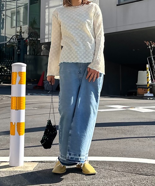 mi via loca(ミヴィアロカ)の「フラワーレースジャガード メロー配色トップス(Tシャツ/カットソー・レディース・オフホワイト/ブラック/ベージュ/ブラック系その他・FREE)」の16枚目の写真