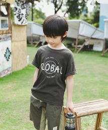 William&Beta（ウィリアムアンドベター）の「“GLOBAL”Ｔシャツ(親子ペア対応)（Tシャツ/カットソー）」