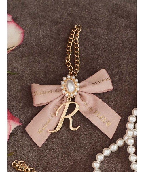 Maison de FLEUR（メゾンドフルール）の「イニシャルリボンパールチャーム（チャーム・レディース・K/L/M/N/G/I/R/Y/A/H/J/C/D/E/F/S/T・FREE）」の14枚目の写真