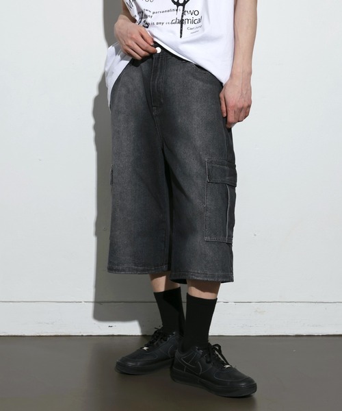 FOLLOWIN（フォロウィン）の「[UNISEX] [Short/Regularサイズ] ウォッシングVINTAGEカーゴバミューダパンツ（デニムパンツ・レディース・ブラック/ブルー・S-Short/M-Short/L-Short/S-Regular/M-Regular/L-Regular）」の5枚目の写真
