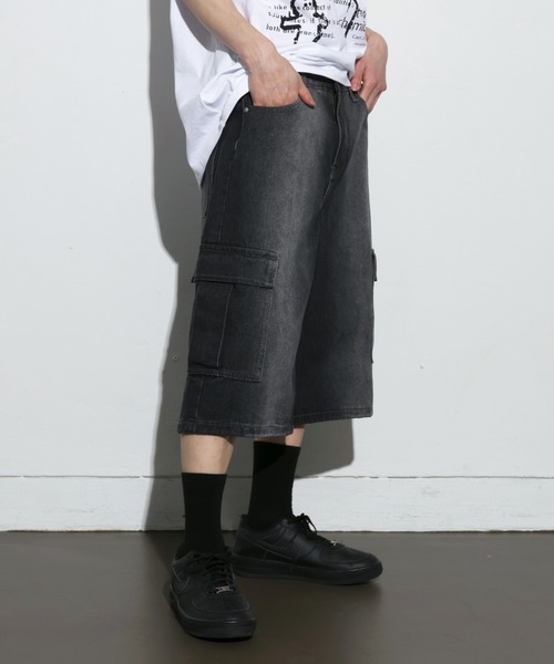 FOLLOWIN（フォロウィン）の「[UNISEX] [Short/Regularサイズ] ウォッシングVINTAGEカーゴバミューダパンツ（デニムパンツ・レディース・ブラック/ブルー・S-Short/M-Short/L-Short/S-Regular/M-Regular/L-Regular）」の6枚目の写真