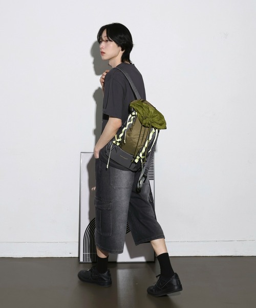 FOLLOWIN（フォロウィン）の「[UNISEX] [Short/Regularサイズ] ウォッシングVINTAGEカーゴバミューダパンツ（デニムパンツ・レディース・ブラック/ブルー・S-Short/M-Short/L-Short/S-Regular/M-Regular/L-Regular）」の11枚目の写真