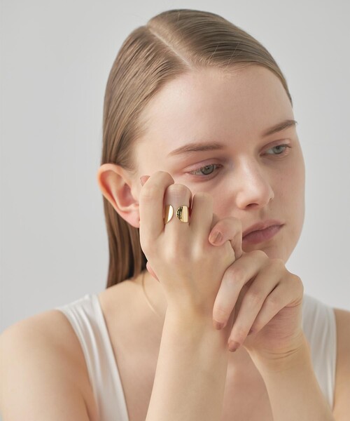 ete（エテ）の「○[シンプリファイ]  タイト リング（リング・レディース・プラチナム/イエローゴールド・9号/13号/17号）」の13枚目の写真