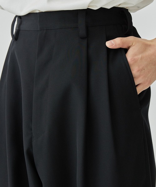 Wide 2Tuck PNT（スラックス）｜UJOH（ウジョー）のファッション