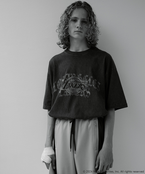 【セール】《追加》Off The Court by NBA / オフ・ザ・コート バイ NBA 別注 プリントT（Tシャツ/カットソー）｜NBA（エヌビーエー）