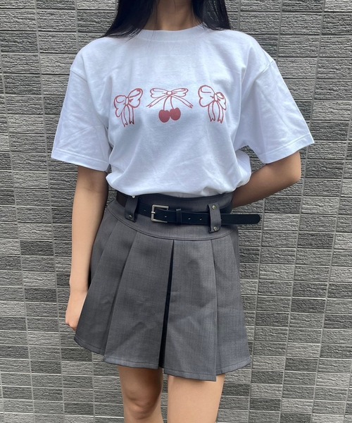 fiere(フィエール)の「リボン×チェリー半袖Tシャツ(Tシャツ/カットソー・レディース・ホワイト・M/L)」の6枚目の写真