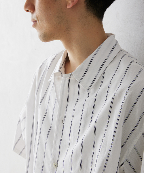 JOURNAL STANDARD relume(ジャーナルスタンダード レリューム)の「INDIA SHIRTINGS ストライプレギュラーカラーシャツ(シャツ/ブラウス・メンズ・ブルー/ホワイト・LARGE/MEDIUM)」の17枚目の写真
