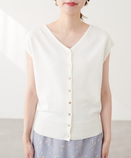 natural couture(ナチュラルクチュール)の「UV&接触冷感金釦Vニット(キャミソール・レディース・ピンク/ベージュ/その他1/オフホワイト/ブルー/グレイッシュベージュ/ブラック・FREE)」の15枚目の写真