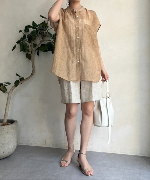 DouDou(ドゥドゥ)の「シアープリントフレンチシャツ(シャツ/ブラウス・レディース・ブラック/オフホワイト/ベージュ・FREE)」の5枚目の写真