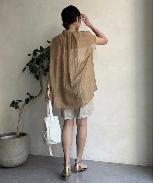DouDou(ドゥドゥ)の「シアープリントフレンチシャツ(シャツ/ブラウス・レディース・ブラック/オフホワイト/ベージュ・FREE)」の8枚目の写真