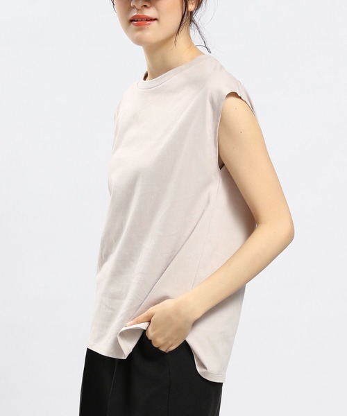 GLOBAL WORK Smile Seed Store（グローバルワーク スマイルシードストア）の「冷感Tシャツフレンチスリーブ/186244（タンクトップ・レディース・ベージュ/チャコール/オフホワイト/ブルー系その他5/ブラック・SMALL/MEDIUM/LARGE）」の4枚目の写真