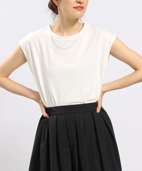 GLOBAL WORK Smile Seed Store（グローバルワーク スマイルシードストア）の「冷感Tシャツフレンチスリーブ/186244（タンクトップ・レディース・ベージュ/チャコール/オフホワイト/ブルー系その他5/ブラック・SMALL/MEDIUM/LARGE）」の2枚目の写真