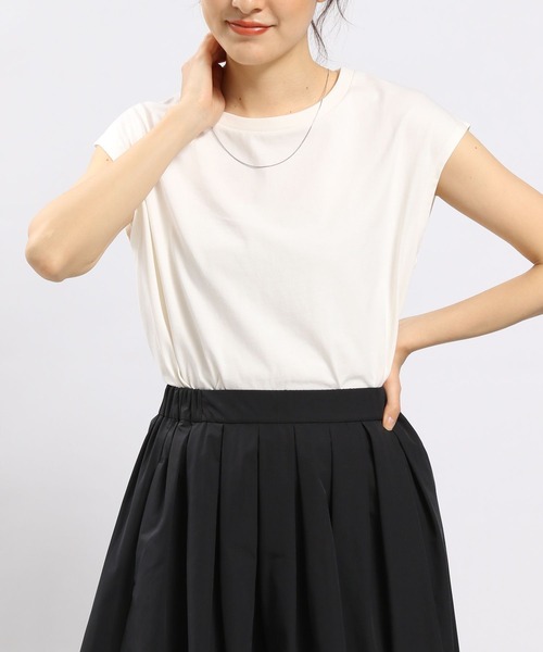 GLOBAL WORK Smile Seed Store（グローバルワーク スマイルシードストア）の「冷感Tシャツフレンチスリーブ/186244（タンクトップ・レディース・ベージュ/チャコール/オフホワイト/ブルー系その他5/ブラック・SMALL/MEDIUM/LARGE）」の11枚目の写真