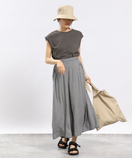 GLOBAL WORK Smile Seed Store（グローバルワーク スマイルシードストア）の「冷感Tシャツフレンチスリーブ/186244（タンクトップ・レディース・ベージュ/チャコール/オフホワイト/ブルー系その他5/ブラック・SMALL/MEDIUM/LARGE）」の22枚目の写真