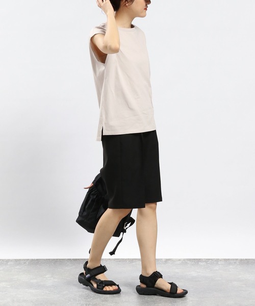 GLOBAL WORK Smile Seed Store（グローバルワーク スマイルシードストア）の「冷感Tシャツフレンチスリーブ/186244（タンクトップ・レディース・ベージュ/チャコール/オフホワイト/ブルー系その他5/ブラック・SMALL/MEDIUM/LARGE）」の18枚目の写真