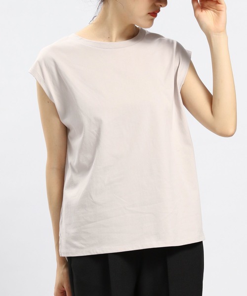 GLOBAL WORK Smile Seed Store（グローバルワーク スマイルシードストア）の「冷感Tシャツフレンチスリーブ/186244（タンクトップ・レディース・ベージュ/チャコール/オフホワイト/ブルー系その他5/ブラック・SMALL/MEDIUM/LARGE）」の16枚目の写真