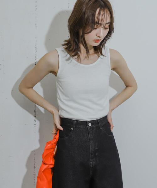 SENSE OF PLACE by URBAN RESEARCH（センスオブプレイスバイアーバンリサーチ）の「2WAYタンクトップ（Tシャツ/カットソー・レディース・オフホワイト/ライトベージュ/ブラック・ONE）」の5枚目の写真