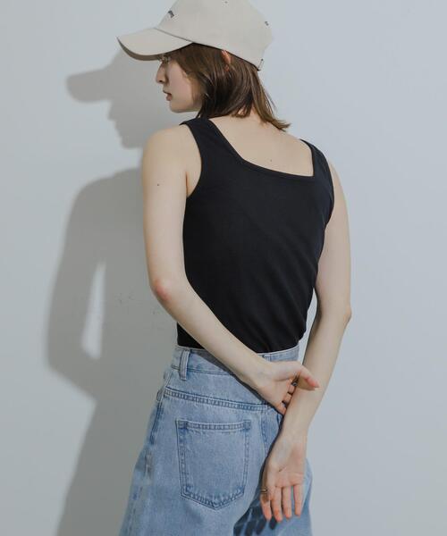 SENSE OF PLACE by URBAN RESEARCH（センスオブプレイスバイアーバンリサーチ）の「2WAYタンクトップ（Tシャツ/カットソー・レディース・オフホワイト/ライトベージュ/ブラック・ONE）」の13枚目の写真