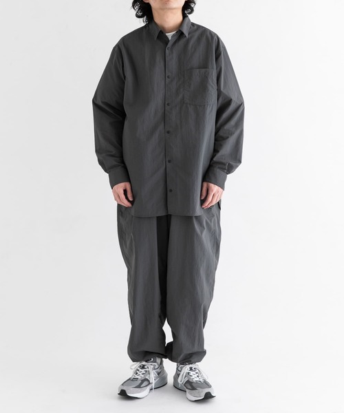 EKAL(エカル)の「『撥水/UVカット』『UR TECH』ナイロンタッサーロングスリーブシャツ(シャツ/ブラウス・メンズ・ネイビー/グレー・MEDIUM/LARGE)」の11枚目の写真