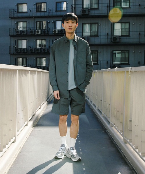 EKAL(エカル)の「『撥水/UVカット』『UR TECH』ナイロンタッサーロングスリーブシャツ(シャツ/ブラウス・メンズ・ネイビー/グレー・MEDIUM/LARGE)」の17枚目の写真