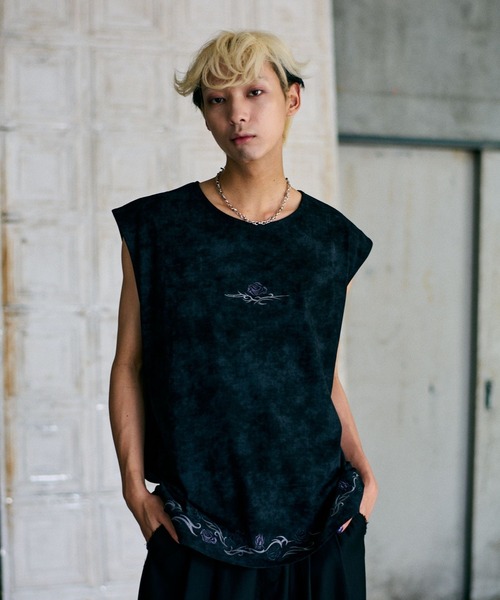 HARE(ハレ)の「【UNDERGROUND MODE】トライバルシシュウユルノースリーブ(HARE)(Tシャツ/カットソー・メンズ・ブルー系その他/ブラック・FREE)」の4枚目の写真