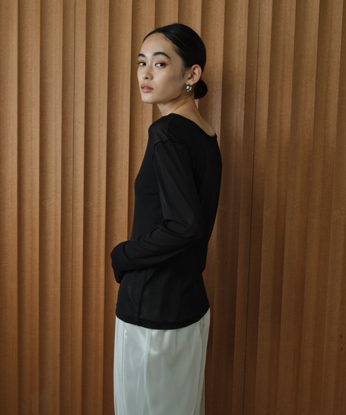 AIC.（エーアイシー）の「サムホールシアートップス（Tシャツ/カットソー・レディース・オフホワイト/チャコールグレー/ブラック・FREE）」の8枚目の写真