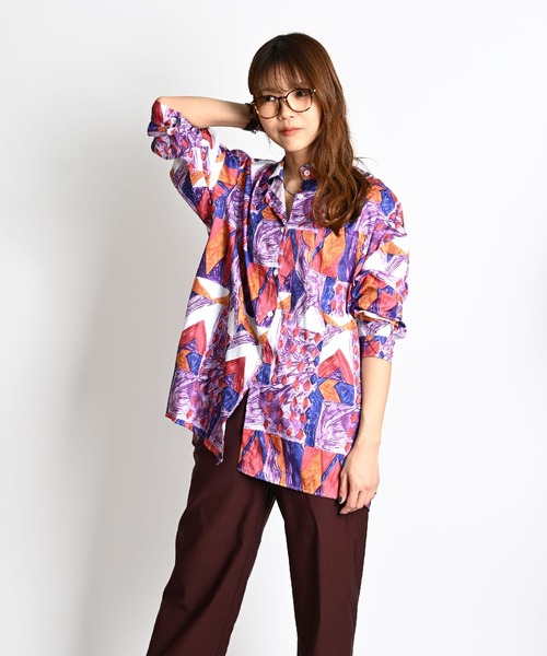 MARAI(マーライ)の「トライバル柄 長袖総柄シャツ オーバーサイズ(シャツ/ブラウス・レディース・パープル・SMALL/LARGE)」の3枚目の写真