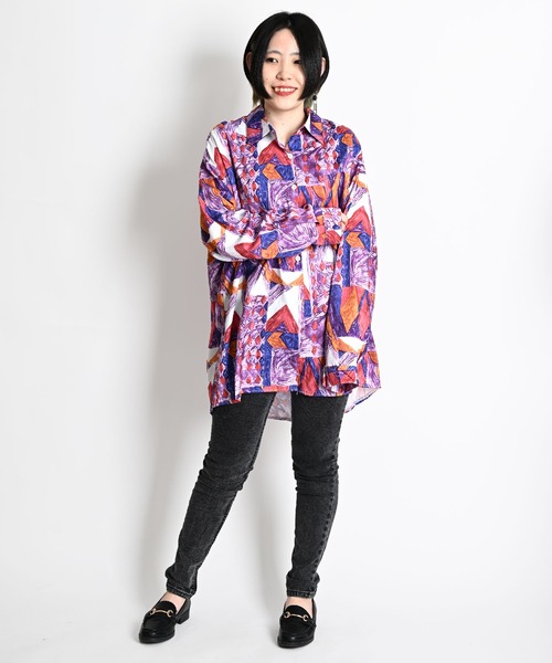 MARAI(マーライ)の「トライバル柄 長袖総柄シャツ オーバーサイズ(シャツ/ブラウス・レディース・パープル・SMALL/LARGE)」の10枚目の写真