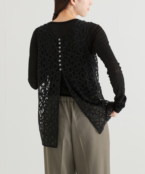 URBAN RESEARCH(アーバンリサーチ)の「2wayコードレースベスト(ベスト・レディース・オフホワイト/ブラック・FREE)」の9枚目の写真