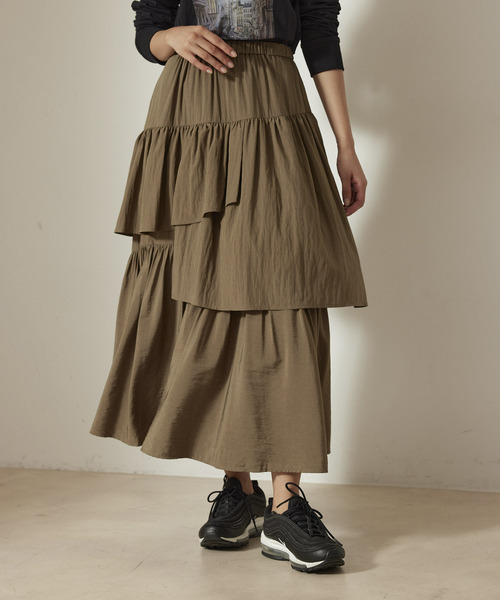 NERGY（ナージー）の「アシメティアードスカート（スカート・レディース・オフホワイト/ブラック/グリーン・FREE）」の20枚目の写真