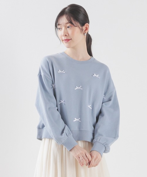 Honeys(ハニーズ)の「リボン付ゆるトップス(スウェット・レディース・アイボリー/ブラック/サックスブルー/杢グレー・S/M/L/LL)」の13枚目の写真