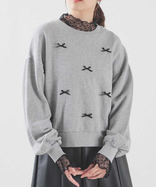 Honeys(ハニーズ)の「リボン付ゆるトップス(スウェット・レディース・アイボリー/ブラック/サックスブルー/杢グレー・S/M/L/LL)」の16枚目の写真