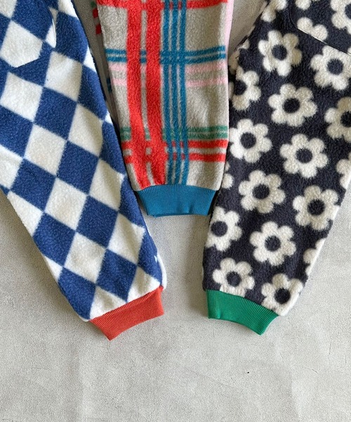 BIG FIELD（ビッグフィールド）の「総柄フリースパンツ（その他パンツ・キッズ・ブラック/マルチ/ネイビー・100/120/110/130/95/90/80/150/140）」の4枚目の写真