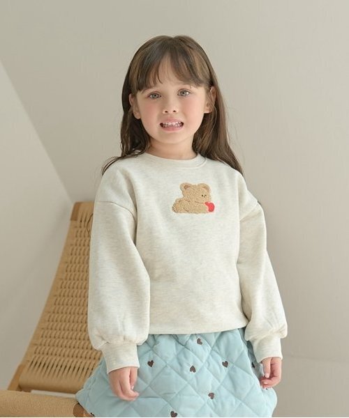 Lycee mine（リセマイン）の「【毛玉バイバイ裏起毛裏毛】サガラ刺しゅうスウェット（スウェット・キッズ・フューシャピンク/ブルーグレー/ライトグリーン/オートミール・100cm/110cm/120cm/130cm/140cm/150cm）」の3枚目の写真