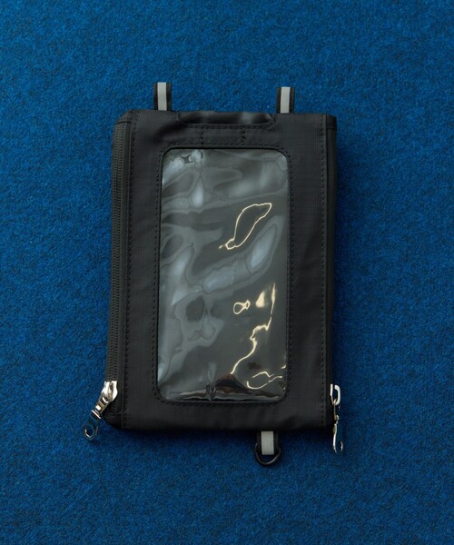 FREAK'S STORE(フリークスストア)の「YOSEMITE STRAP/ヨセミテストラップ 別注REFLECT PHONE BAG(スマホグッズ・メンズ・ブラック/ライトグレー・ONE SIZE)」の7枚目の写真