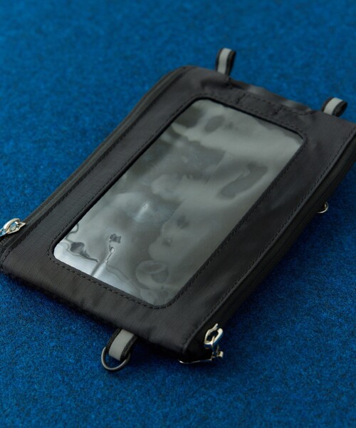 FREAK'S STORE(フリークスストア)の「YOSEMITE STRAP/ヨセミテストラップ 別注REFLECT PHONE BAG(スマホグッズ・メンズ・ブラック/ライトグレー・ONE SIZE)」の19枚目の写真