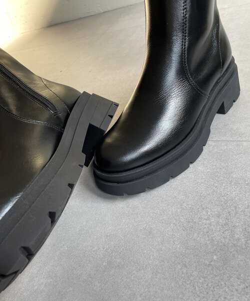 LOUNGEDRESS（ラウンジドレス）の「【GALENA/ガレナ】レザーフラットショートブーツ（ブーツ・レディース・ブラック・37/36/38）」の3枚目の写真