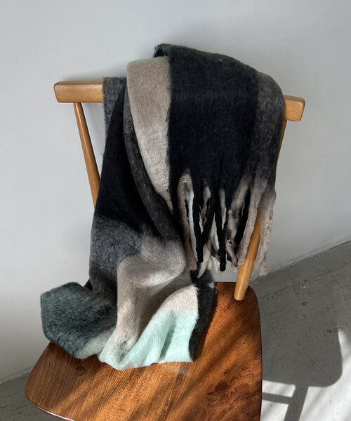 CAPRICIEUX LE'MAGE（カプリシューレマージュ）の「チェックマフラー（ストール/ショール・レディース・ミント/イエロー・FREE）」の7枚目の写真