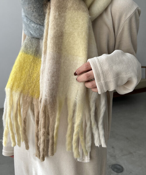 CAPRICIEUX LE'MAGE（カプリシューレマージュ）の「チェックマフラー（ストール/ショール・レディース・ミント/イエロー・FREE）」の9枚目の写真