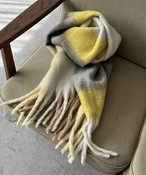 CAPRICIEUX LE'MAGE（カプリシューレマージュ）の「チェックマフラー（ストール/ショール・レディース・ミント/イエロー・FREE）」の11枚目の写真