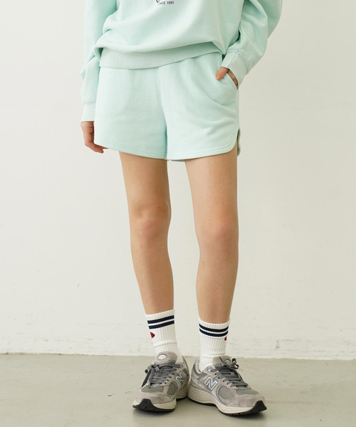 MILKFED.(ミルクフェド)の「STENCIL LOGO DAILY SWEAT SHORTS(スウェットパンツ・レディース・ブラック/オリーブ/ライトグリーン/オートミール・S/M)」の16枚目の写真