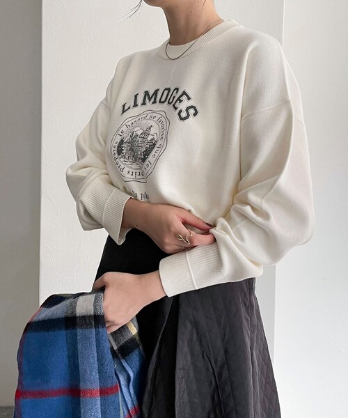 fredy emue（フレディエミュ）の「カレッジロゴニットプルオーバー（ニット/セーター・レディース・オフホワイト/ネイビー/ライトグレー・38）」の19枚目の写真