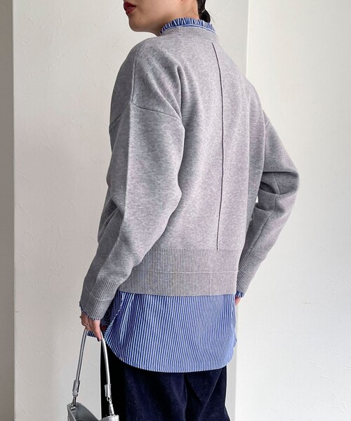 fredy emue（フレディエミュ）の「カレッジロゴニットプルオーバー（ニット/セーター・レディース・オフホワイト/ネイビー/ライトグレー・38）」の8枚目の写真