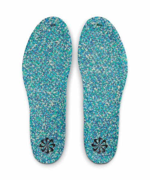 NIKE(ナイキ)の「ナイキ エア ヴェイパーマックス 2023 フライニット メンズシューズ / Nike Air VaporMax 2023 Flyknit Men's Shoes DV1678-002 Pure Platinum(スニーカー・メンズ・プラチナム・30/24/25/26/27/28/29.5/29/28.5/25.5/26.5/27.5/24.5)」の8枚目の写真