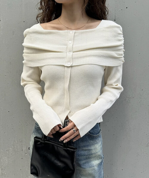 mline（エムライン）の「[mline]オフショルデザインリブニット（ニット/セーター・レディース・アイボリー/バーガンディー/ベージュ/チャコールグレー・FREE）」の2枚目の写真